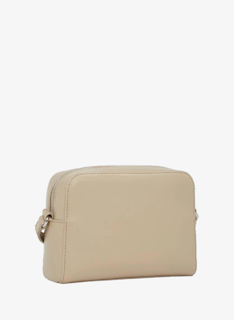 CALVIN KLEIN Quilted Crossbody Camera Bag - Image 2
