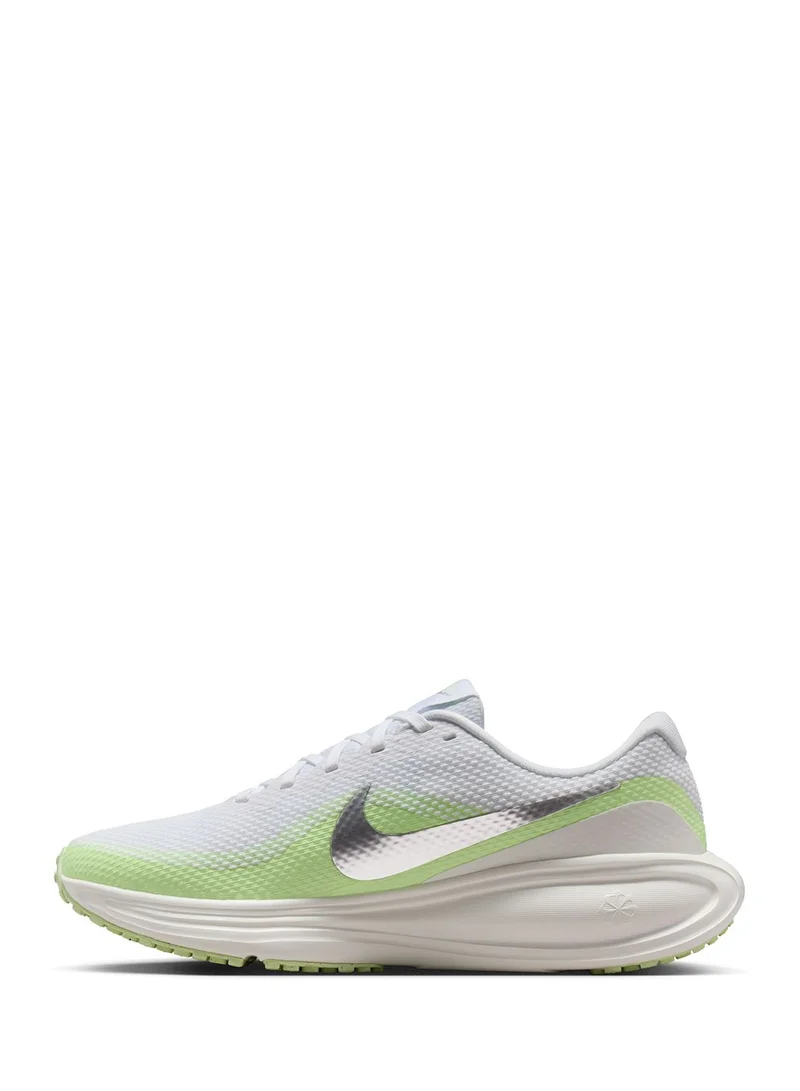 Nike Revolution 8