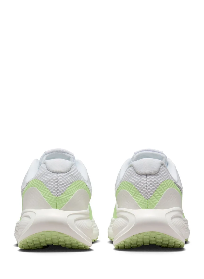 Nike Revolution 8