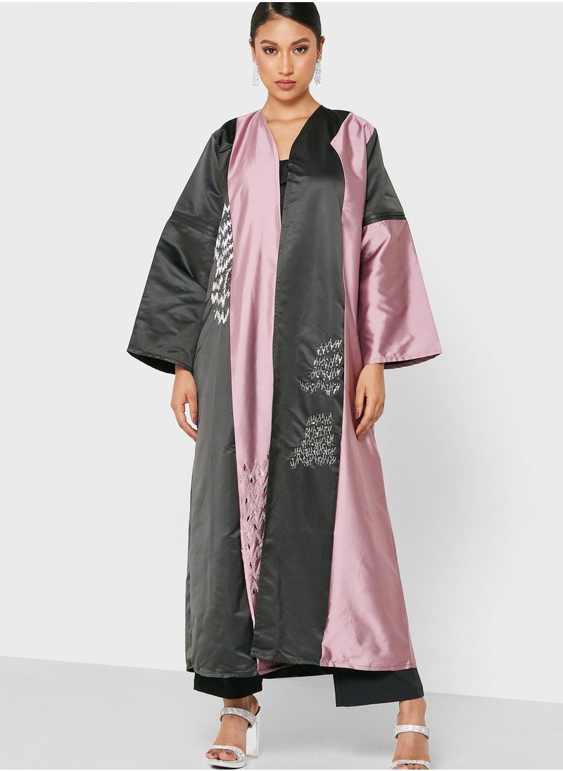 Moistreet - Colorblock Embroidered Abaya - Image 1