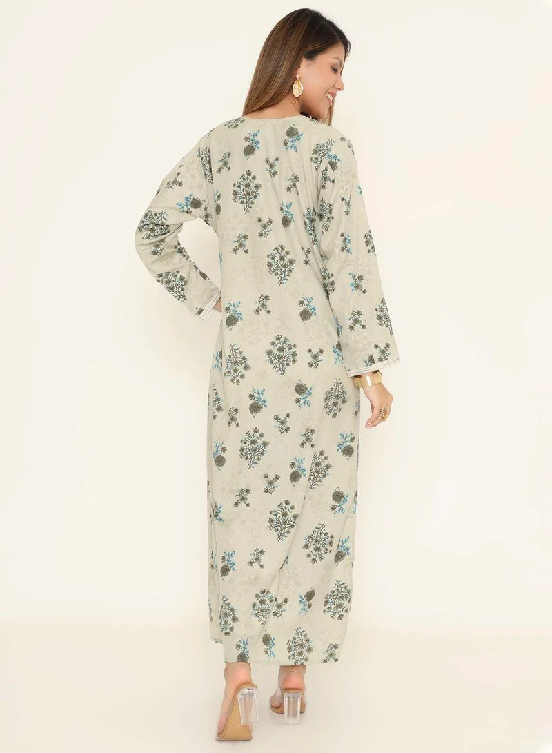 هانا آند سارا جلابية عربية تقليدية بطبعة زهور زرقاء ورمادية