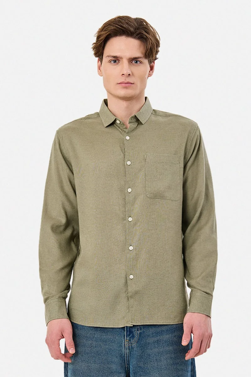 سنيتش قميص بقصة عادية من مزيج الكتان