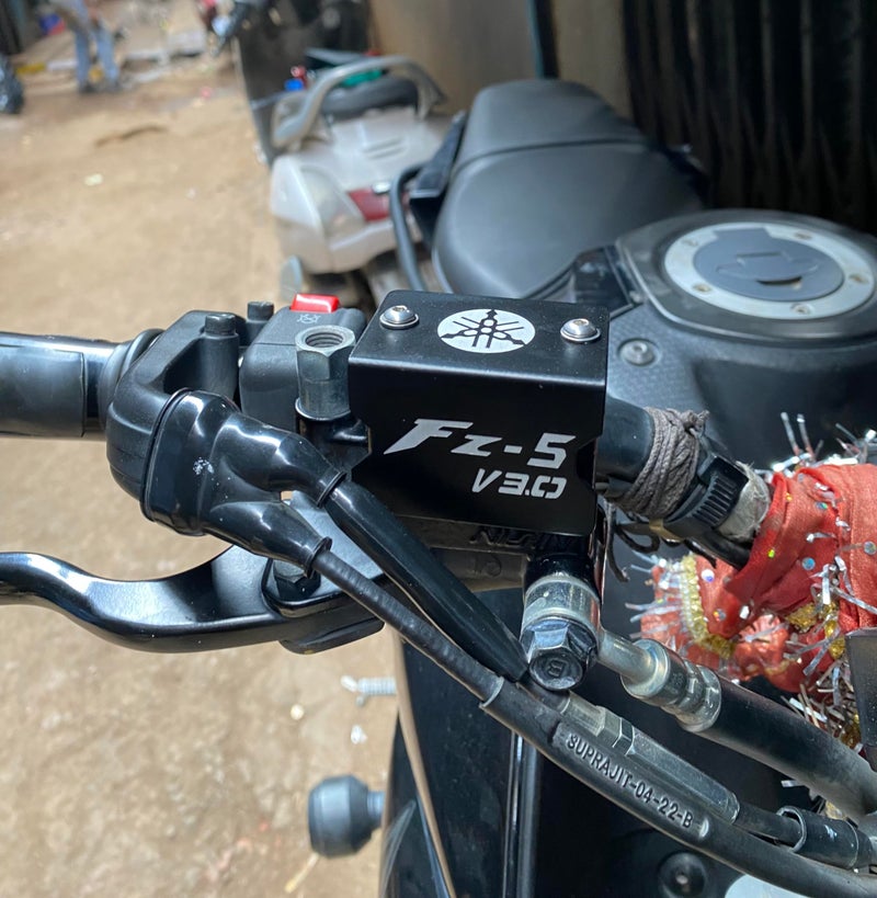SGTB Disc Brake Fluid Oil Reservoir Master Cylinder Guard Cover FZ S V3 Bike - Image 3