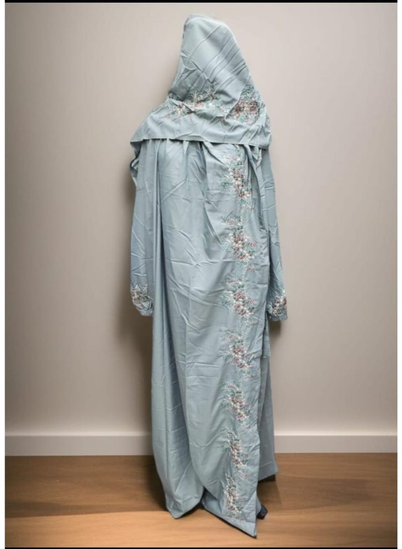 A Very Luxurious Embroidered Prayer Shawl With An Attached, Wide, And Comfortable Veil.