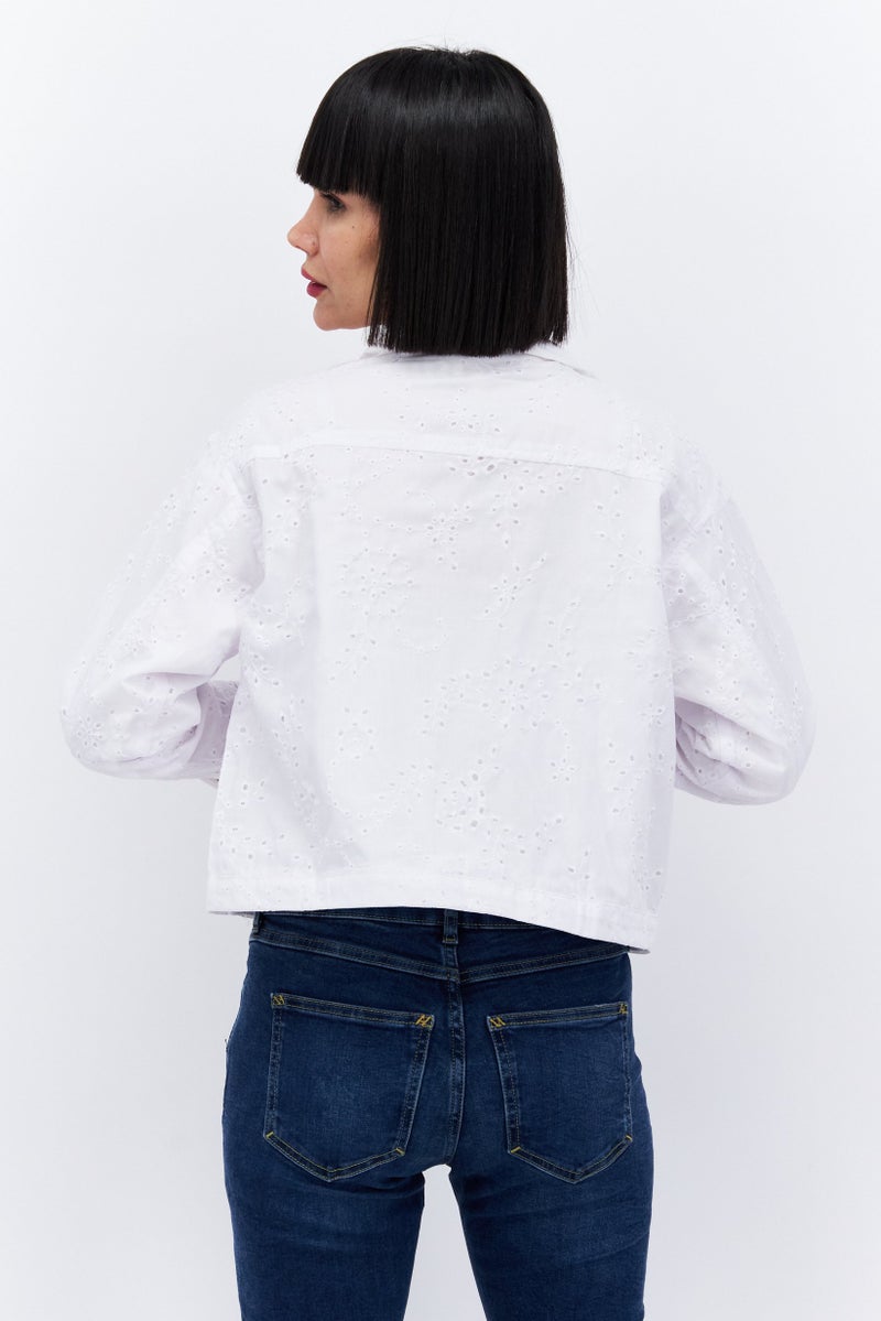 Riley & Rae جاكيت جينز نسائي سادة، أبيض - Image 3