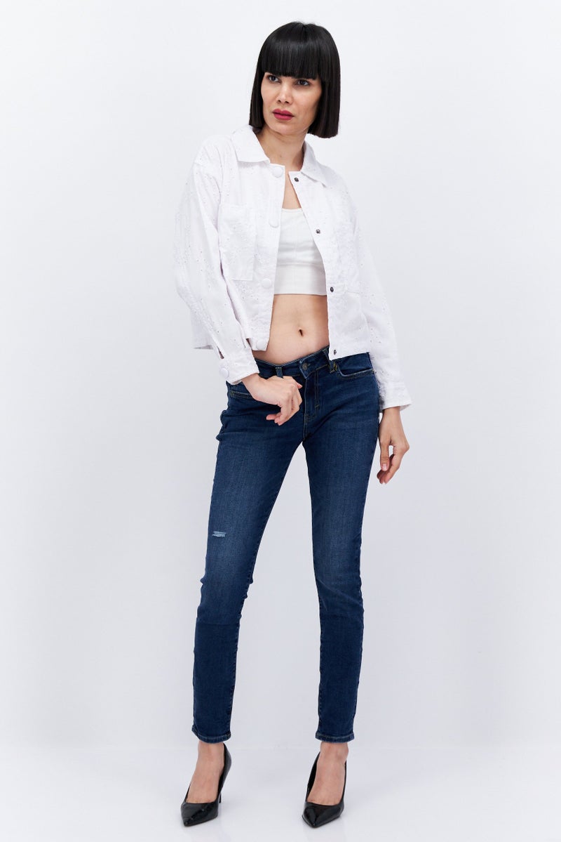 Riley & Rae جاكيت جينز نسائي سادة، أبيض - Image 2