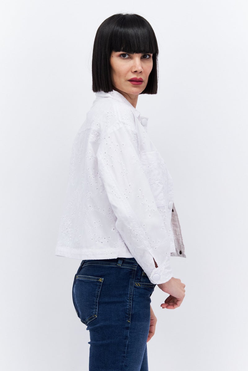 Riley & Rae جاكيت جينز نسائي سادة، أبيض - Image 4