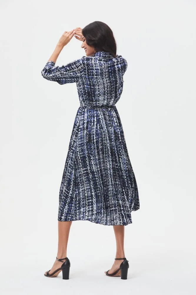 Tenda Printed Shirred Midi Dress