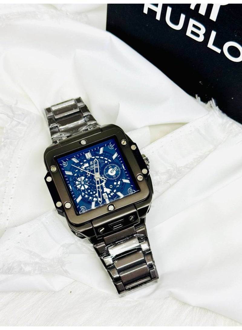 هوبلوت ساعة هوبلو للرجال بتصميم مربع كرونوغراف - مينا أزرق، سوار معدني أسود/رمادي