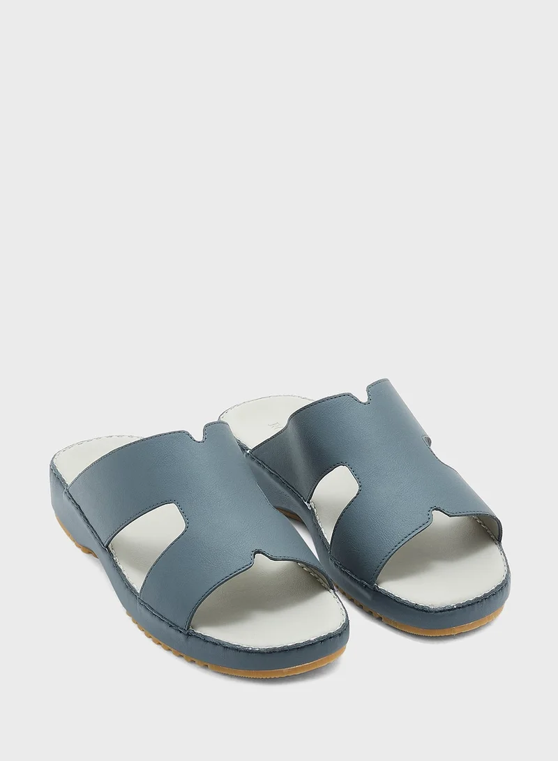 روبرت وود صنادل عربية تقليدية