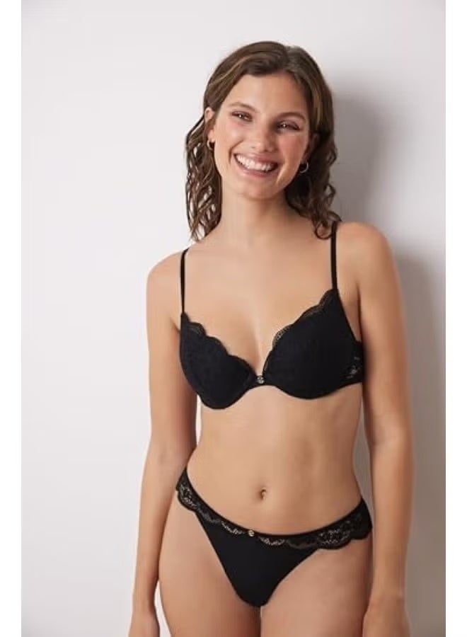 Hanady Women's thin microfiber panties with soft lace details – lightweight design with comfortable stitching – suitable for everyday wear and all occasions - Image 4