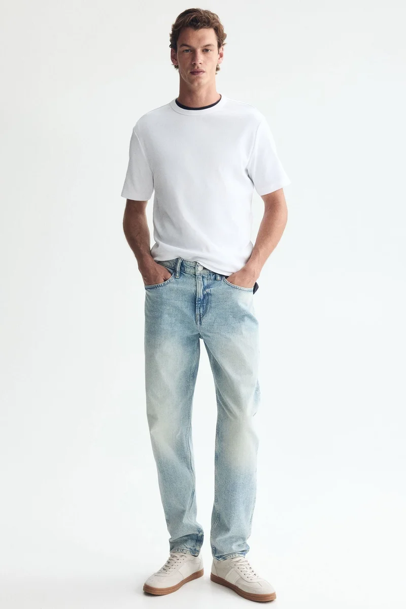 Tapered jeans