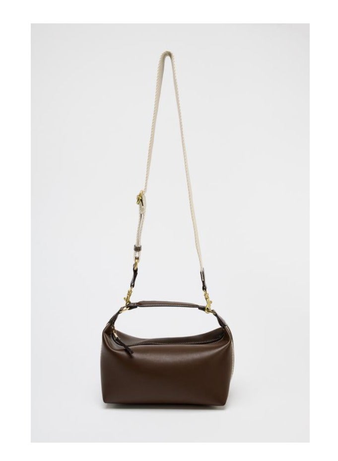 عرب شنطة يد نسائية كاجوال – جلد فاخر – تصميم عملي أنيق – بني - Image 4