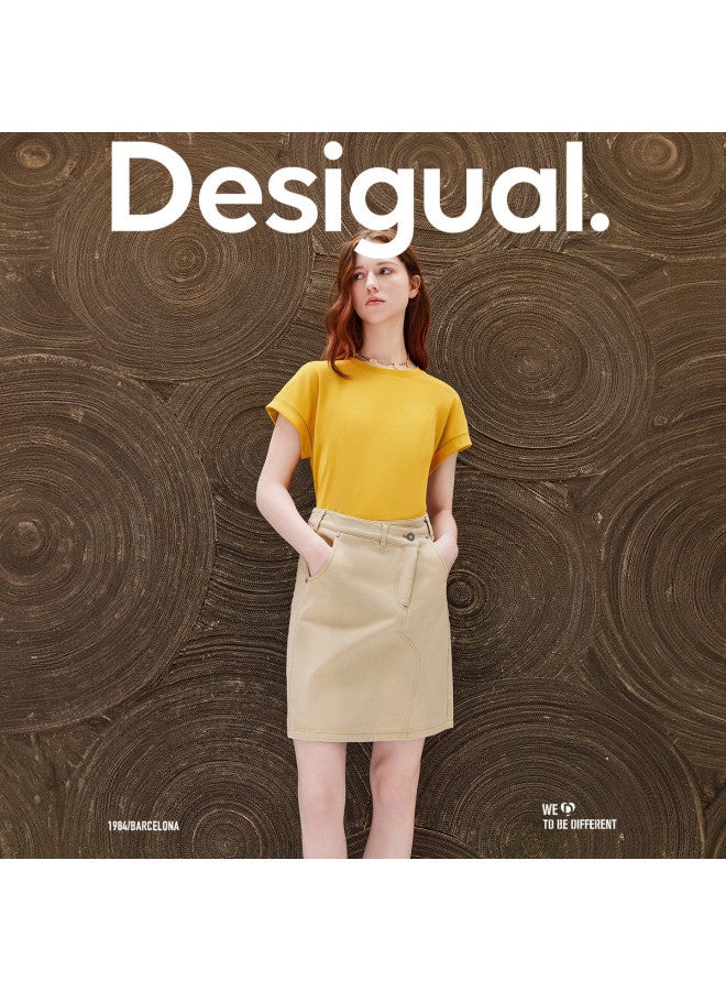 DESIGUAL تنورة مستقيمة متوسطة الطول مع قماش مغسول مائل وفتحة غير متساوية - Image 5