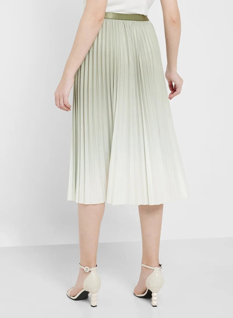 ايلا Pleated Skirt