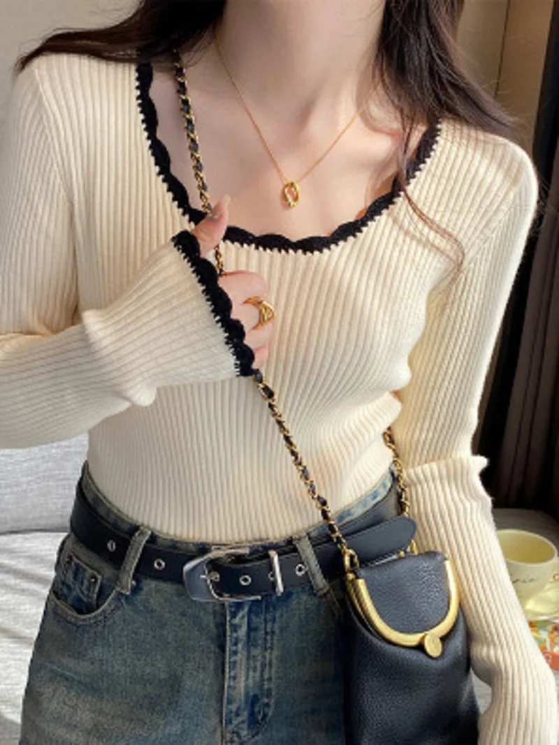 أوجيدر Cream Contrast Scallop Rib Top