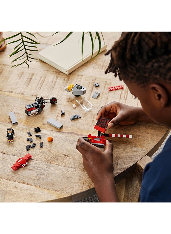 LEGO 76995 Sonic The Hedgehog Shadow The Hedgehog Escape, Kids’ Motorcycle Toy, Video Game Character Figures For Boys, Girls And Fans Aged 8 Plus (196 Pieces)  - Image 4