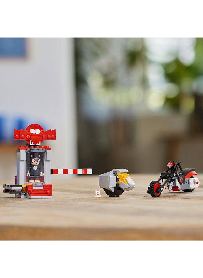 LEGO 76995 Sonic The Hedgehog Shadow The Hedgehog Escape, Kids’ Motorcycle Toy, Video Game Character Figures For Boys, Girls And Fans Aged 8 Plus (196 Pieces)  - Image 5