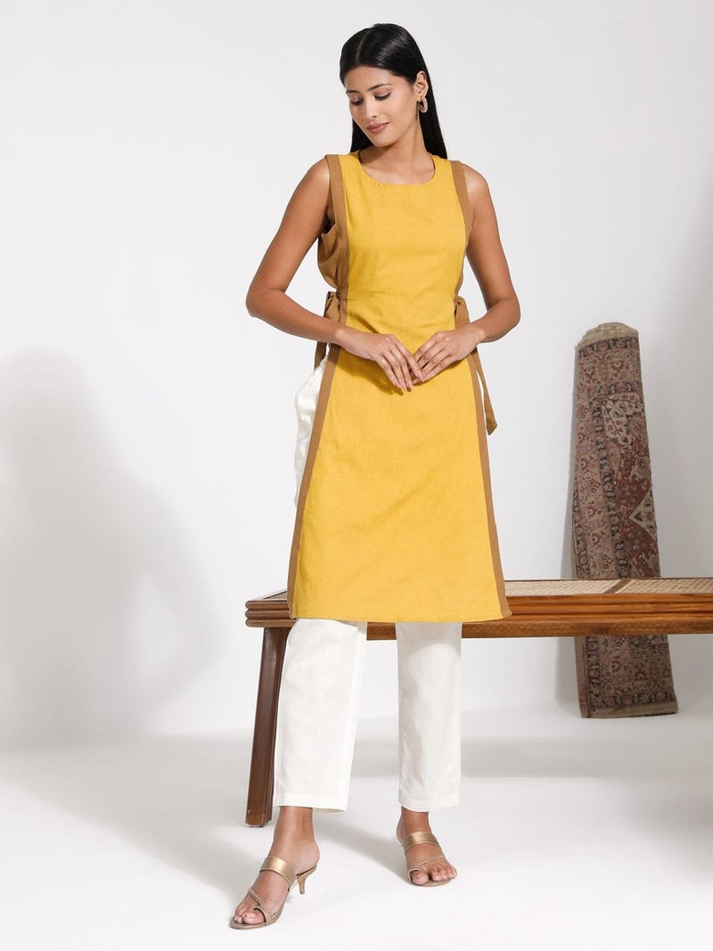 PRASHA WOMEN'S TIE UP DETAIL KURTA WITH COTTON PANT SET - Image 2
