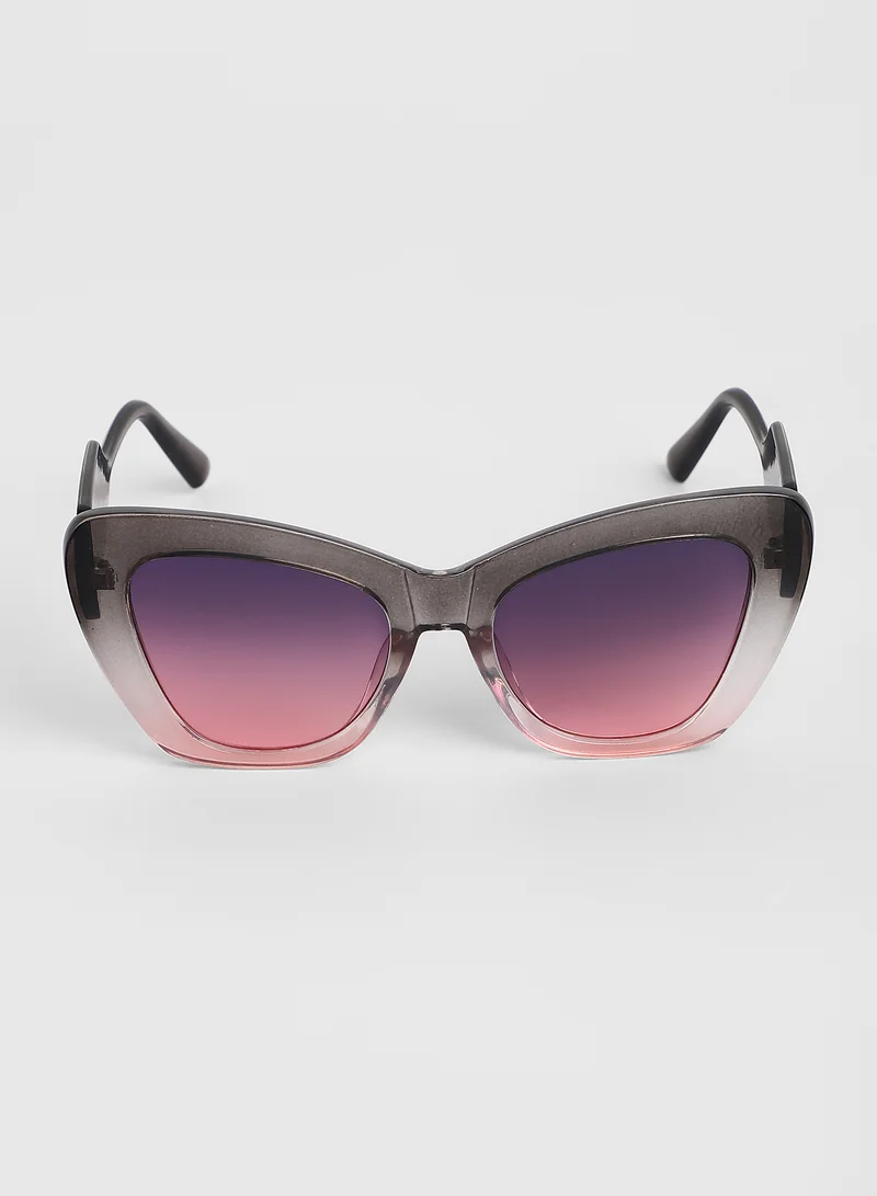 صوص هاوت Haute Sauce Women's The City Cateye Sunglasses For Casual Wear | One-Size | Charcoal Black Polycarbonate Frame | Midnight Black Polarized Lens | Full Rim | Eyewear For Woman & Girls