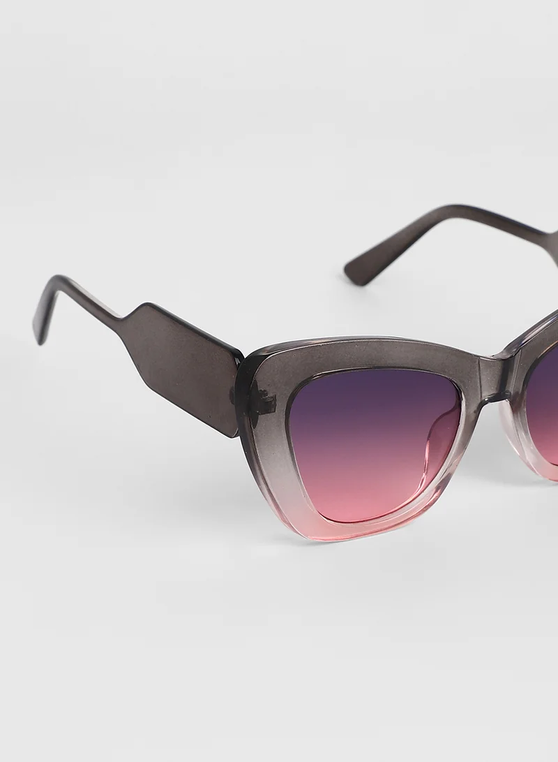 صوص هاوت Haute Sauce Women's The City Cateye Sunglasses For Casual Wear | One-Size | Charcoal Black Polycarbonate Frame | Midnight Black Polarized Lens | Full Rim | Eyewear For Woman & Girls