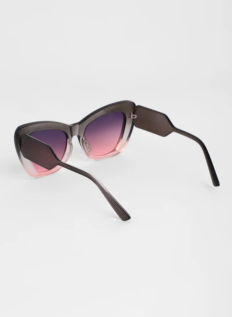 صوص هاوت Haute Sauce Women's The City Cateye Sunglasses For Casual Wear | One-Size | Charcoal Black Polycarbonate Frame | Midnight Black Polarized Lens | Full Rim | Eyewear For Woman & Girls