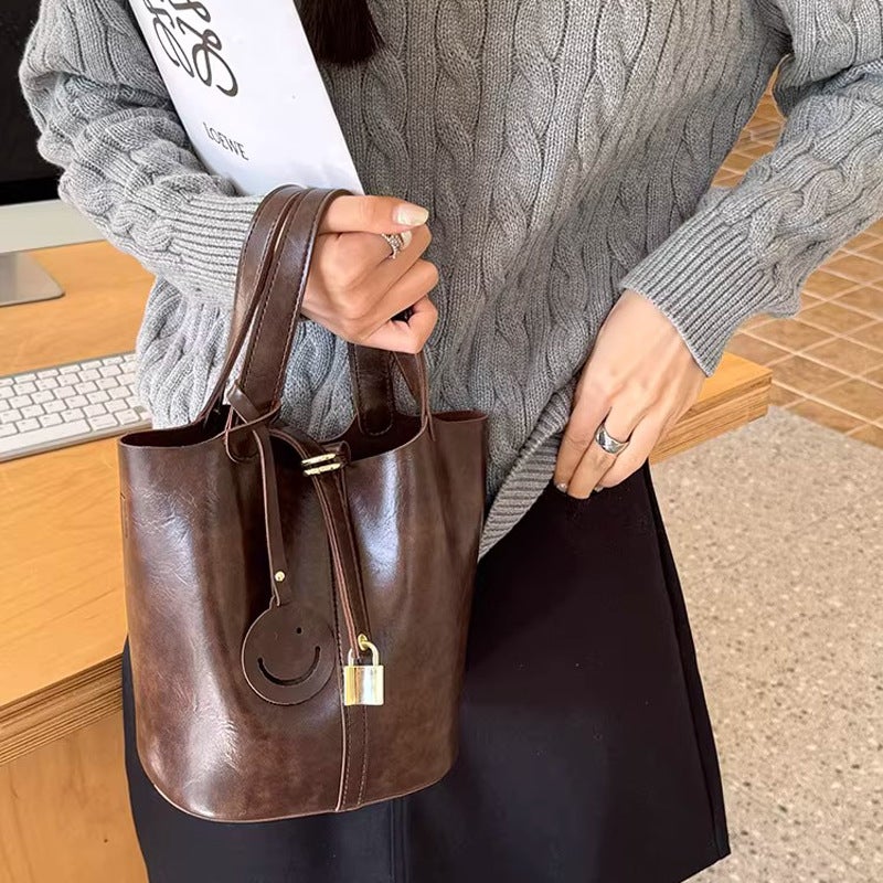 This Year'S Popular -Selling Bags For Women Fashion Niche Crossbody Bag Design Portable Mother-In-Law Bucket Bag - Image 4