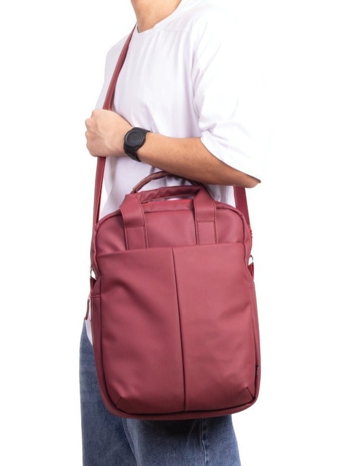 ايه ار سابلاي Ar Hybrid Bag من Arij Bags | شنطة متعددة الاستخدام للجنسين بخامة مقاومة للمياه، 3 طرق للحمل، جيب لابتوب وتابلت، مساحة واسعة للاستخدام اليومي والسفر (40 × 30 × 10 سم) (بورجندي) - Image 4