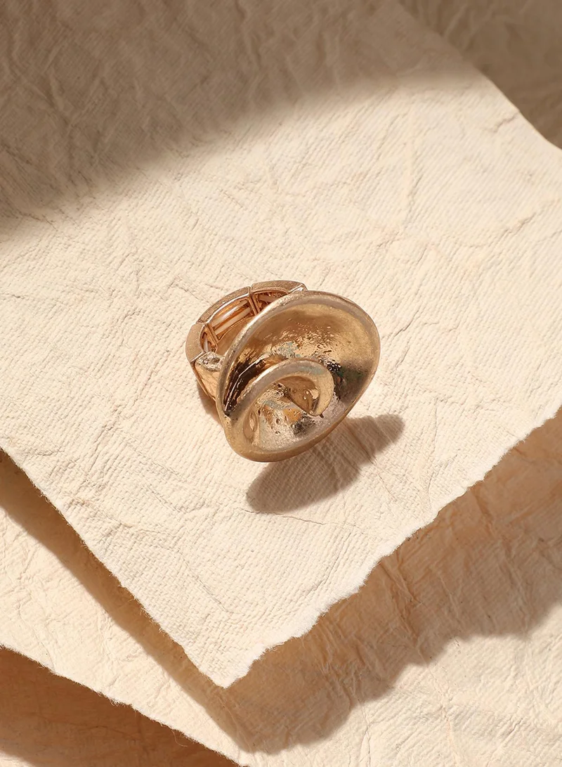 SOHI Rose Swirl Artificial Cocktail Ring Jewellery