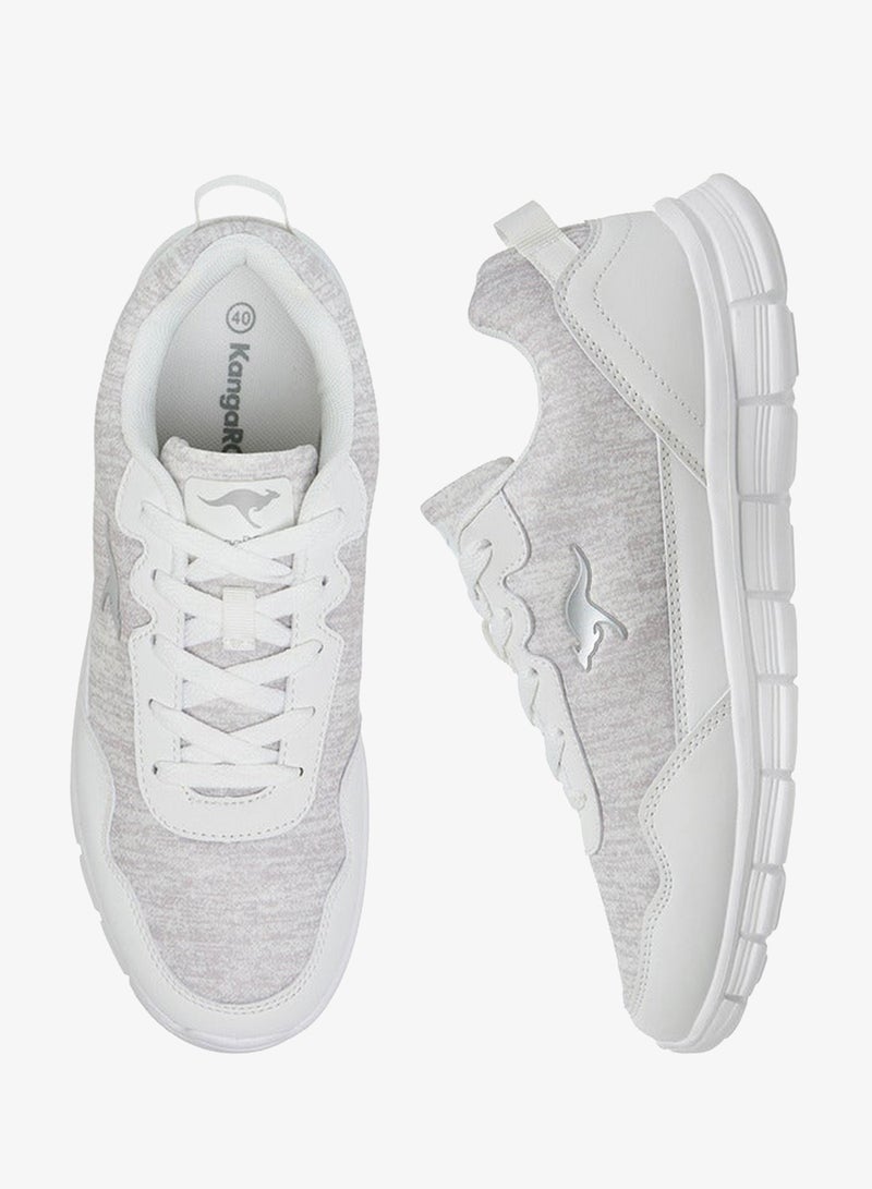 كانغاروس أحذية رياضية نسائية مطرزة بشعار مع إغلاق برباط - Image 3