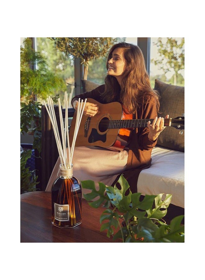 Dr. Vranjes معطر أوود نوبيل 250 مل - عطر فاخر للمنزل، صنع في إيطاليا، الرائحة الرئيسية: شرقية، هرم العطر: برغموت، أوود، مرّ - Image 4