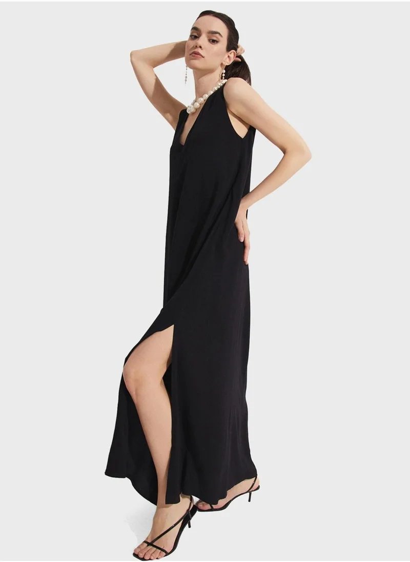 JUNE V-Neck Tiered Dress
