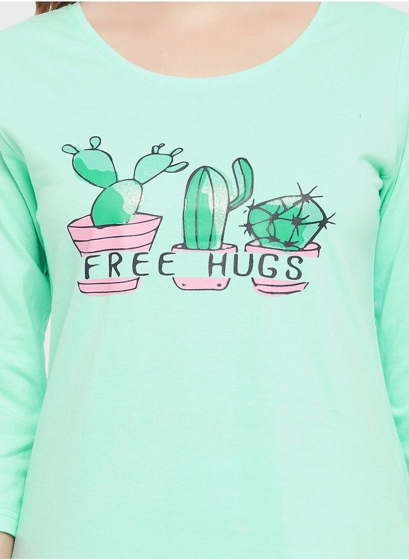 Clovia Round Neck Graphic Top & Pyjama Shorts Set - Image 5