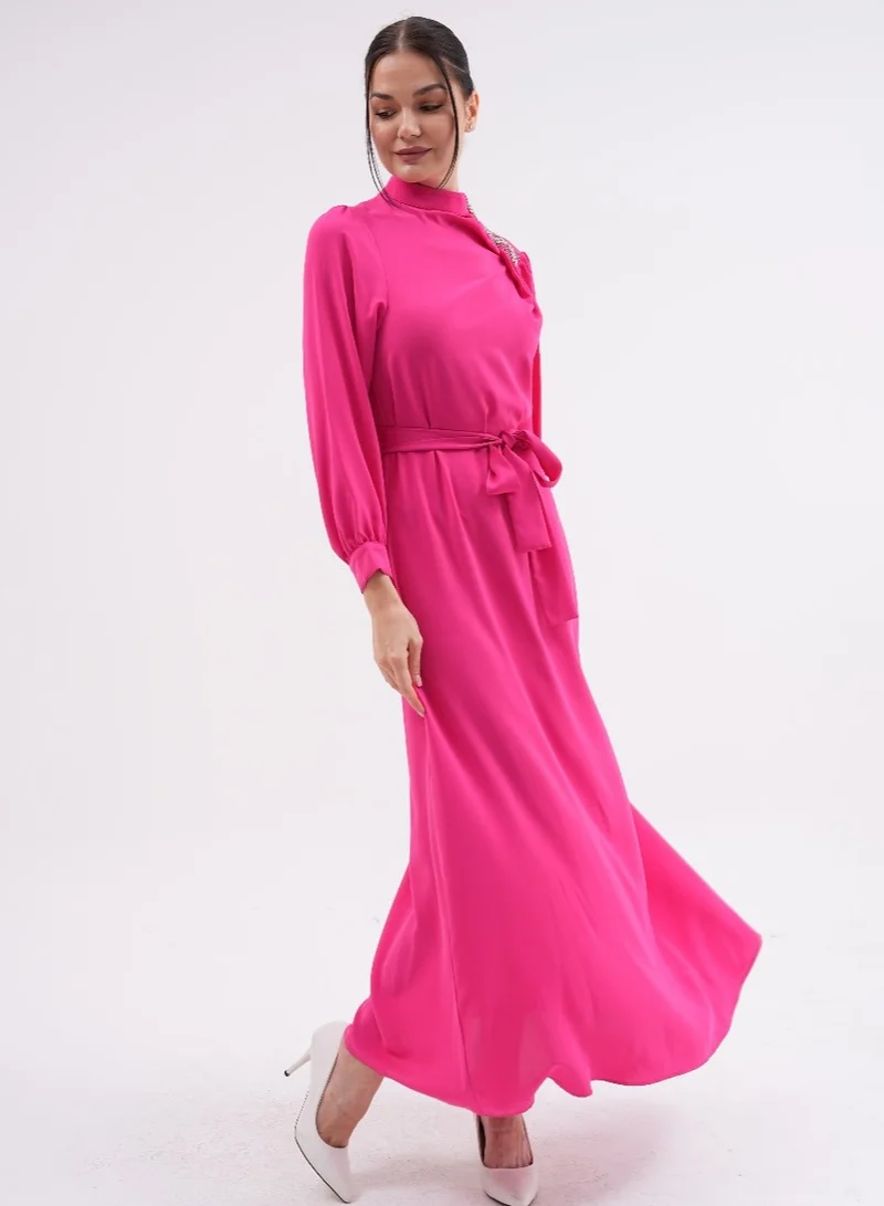 مارفيلا باي رشا فستان سهرة أنيق بحزام وزخرفة على الكتف