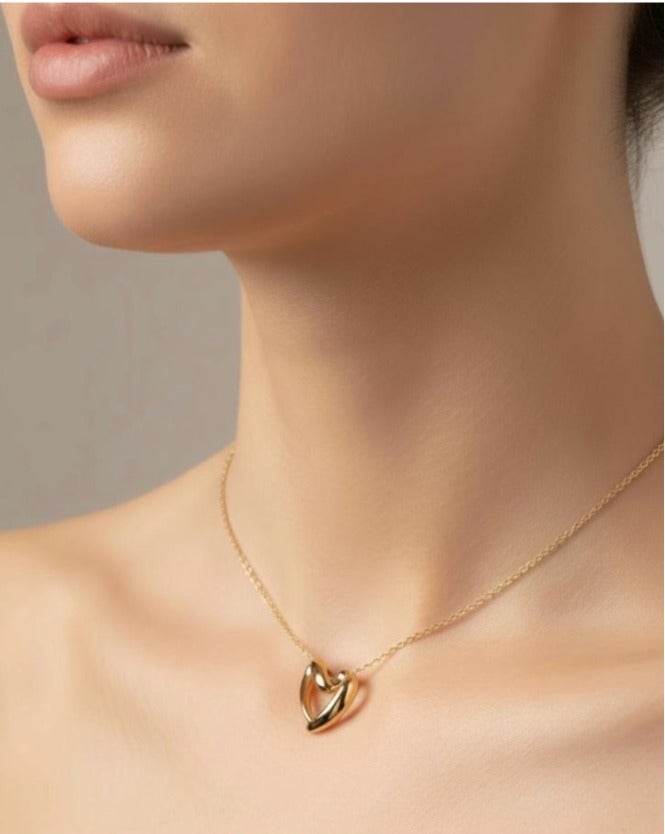Ruby Art Gold Graziella 18 Karat Pure Gold Pendant for women Heart Design Superlight Weight  - 0.65 Gram - Image 2