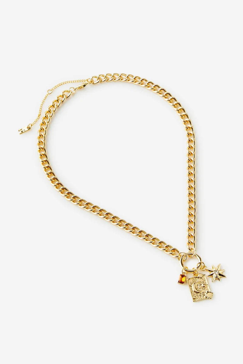 روبي قلادة بسلسلة متوسطة