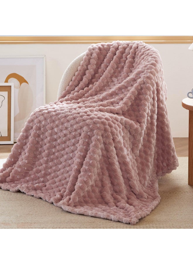 Bedsure Bedsure Cozy Throw Blanket for Couch - Pink Soft Thorw Blankets for Women, Cute Small Fleece Blanket for Girls Gift, 50x60 Inches  - Image 1