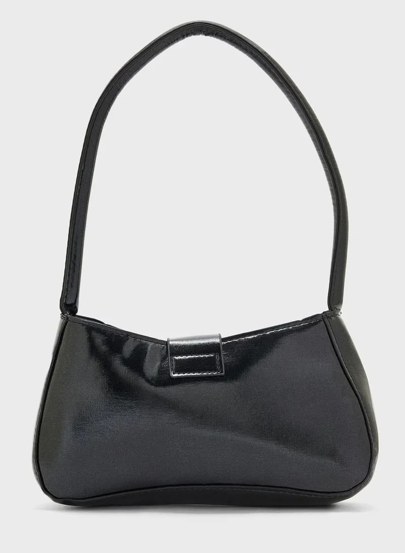 جينجر Baguette Bag With Buckle Detail