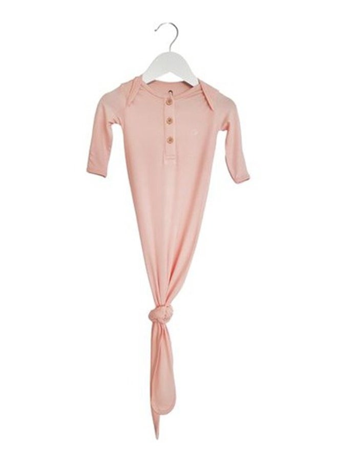 Anvi Baby Organic Bamboo Knotted Gown  & Beanie Set - That's Peachy 0-3M  - Image 2