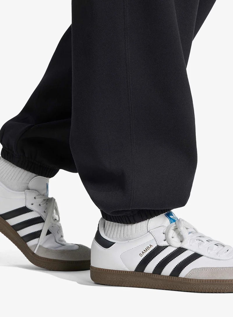 Adidas Originals BLACK Essential Trefoil Loose Sweatpants for Men | Best Price UAE