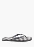 لي كوبر Grey