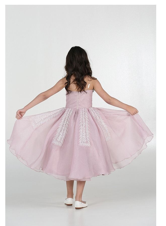 Modern Design A classy evening dress for girls, distinguished by elegant pleats in the chest and elegantly decorated with ribbons of sugar glitter, with a thin belt in the waist on the cloche story  - Image 3