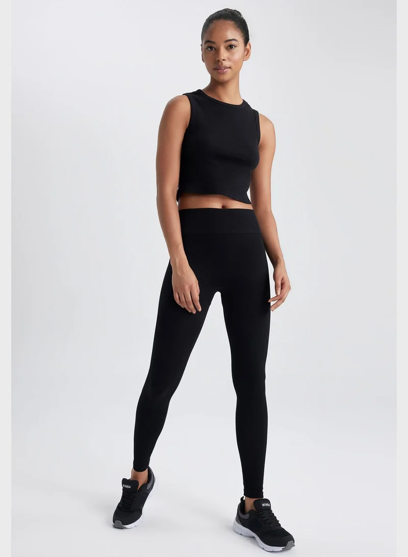 DeFacto Woman Sleeveless Cropped Fit Knitted Tank Top