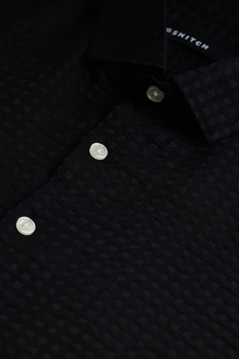 سنيتش قميص أسود بتصميم ذاتي بقصة ضيقة