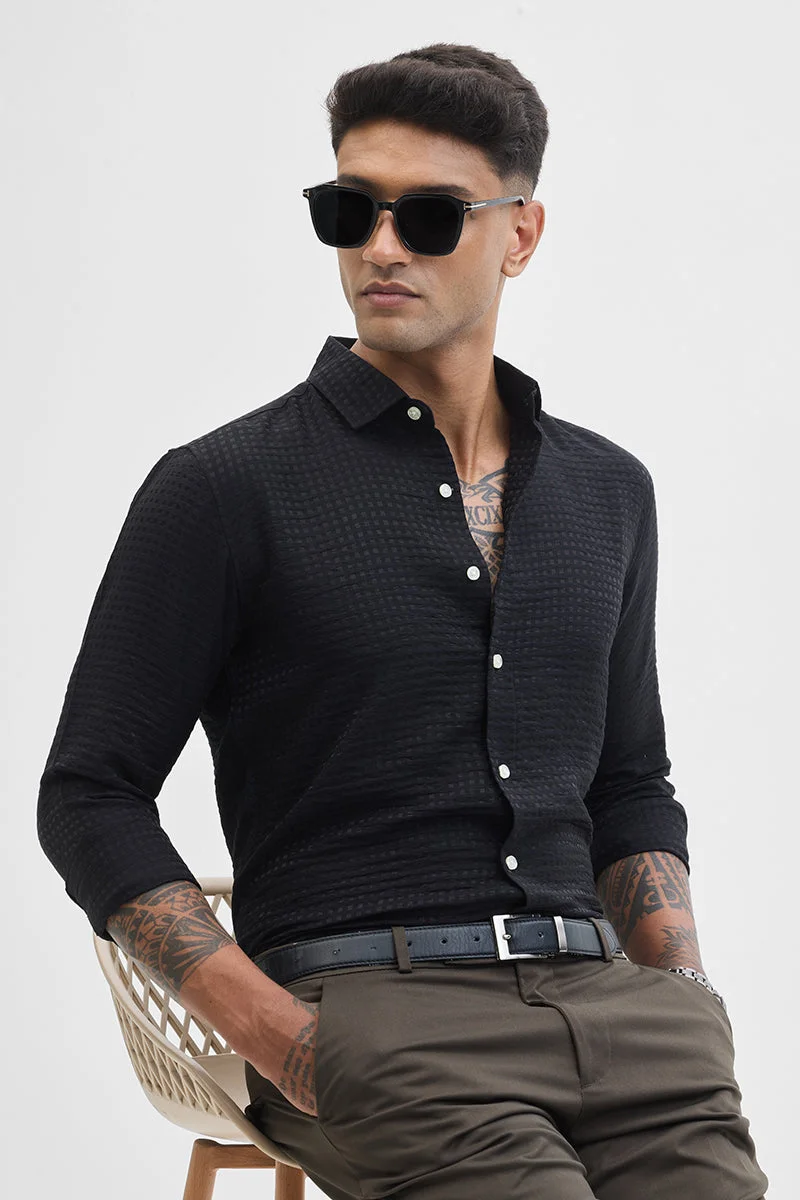 سنيتش قميص أسود بتصميم ذاتي بقصة ضيقة