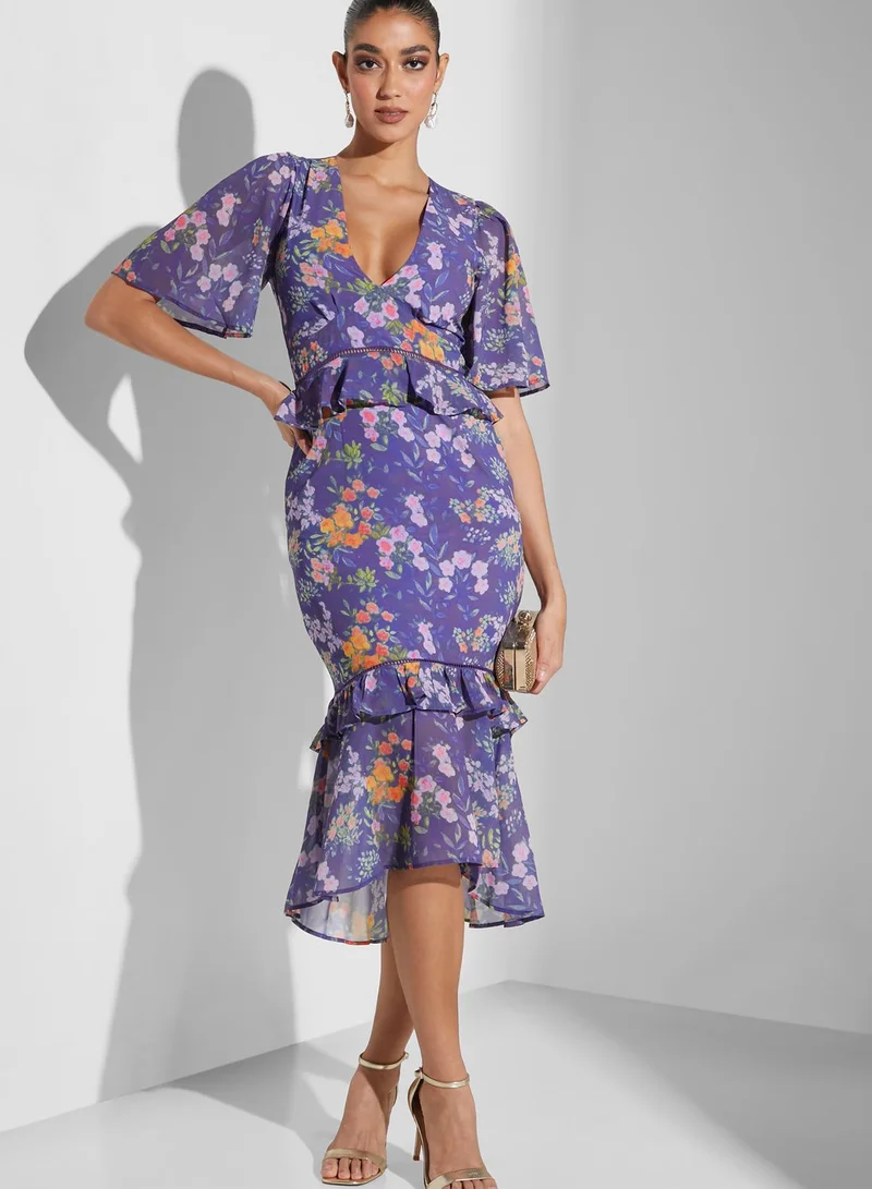Hope & Ivy Cut Out Ruffle Detail Floral Print Dress