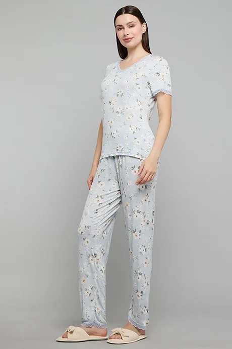 أر أند بي Printed V-Neck Pyjama Set