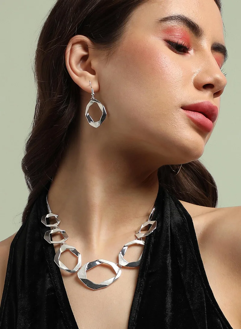 SOHI Metallic Twisted Artificial Jewellery Set