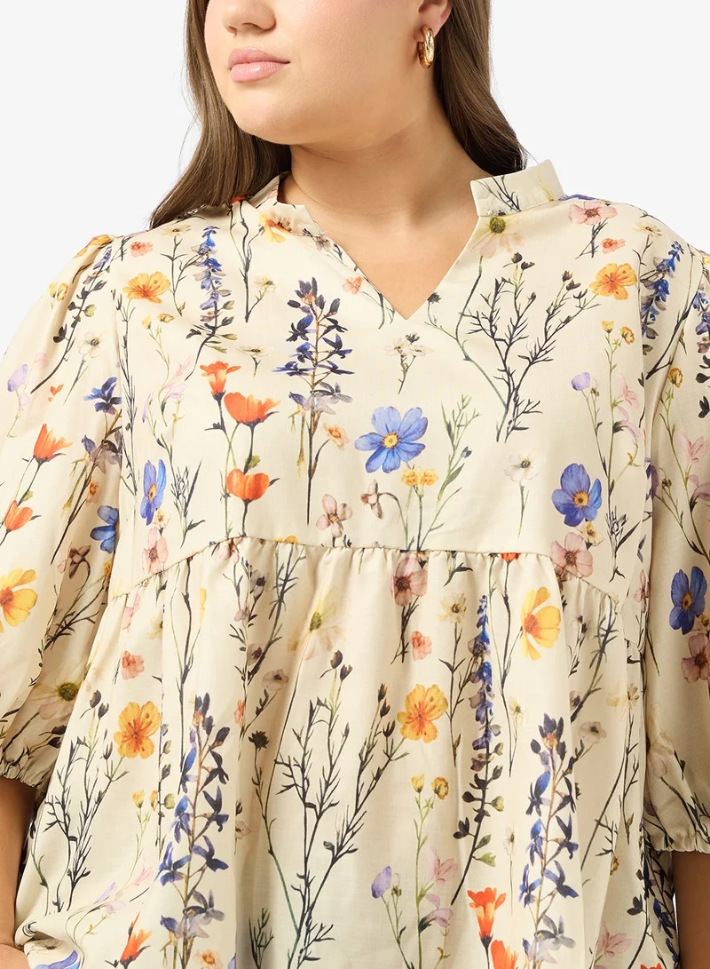 Ginger Plus Floral Gather Detail Top