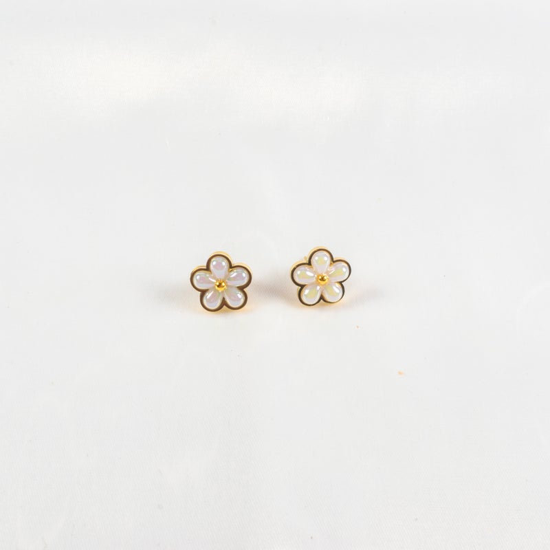 حلق أستانليس ستيل ذهبي  شكل وردة